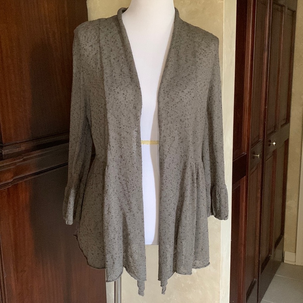 Nic & Zoe lightweight cardigan w/ ruffle at 3/4 sleeve and hem